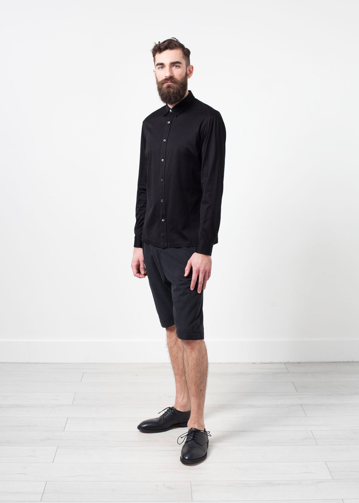 Scotland Button-Up in Black